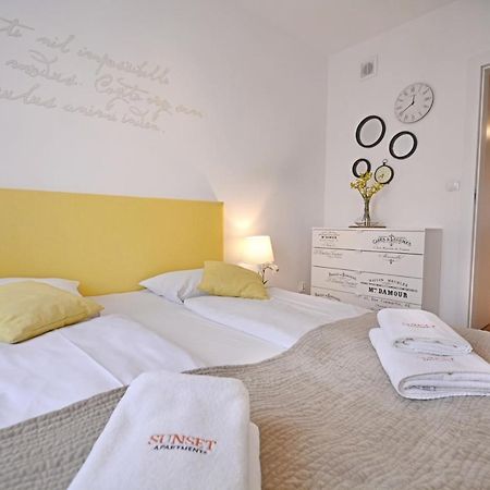 Sunset Apartments - Holdu Pruskiego - Garaz سفينويتشي المظهر الخارجي الصورة