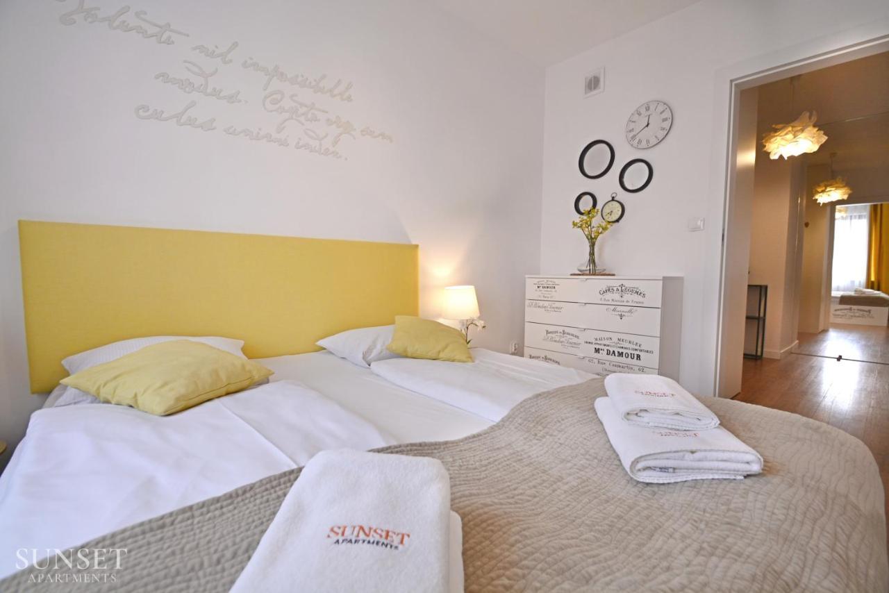 Sunset Apartments - Holdu Pruskiego - Garaz سفينويتشي المظهر الخارجي الصورة