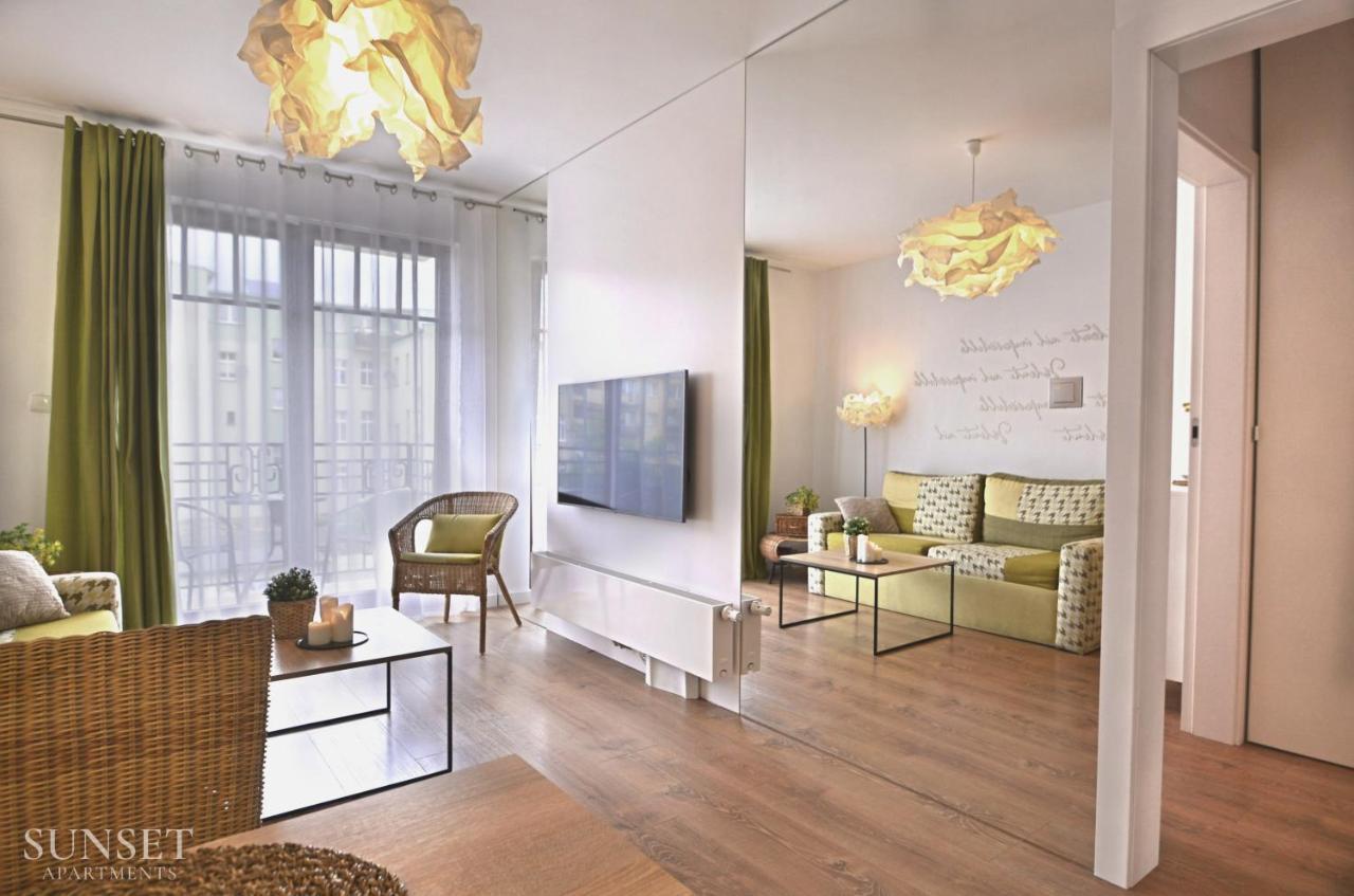 Sunset Apartments - Holdu Pruskiego - Garaz سفينويتشي المظهر الخارجي الصورة